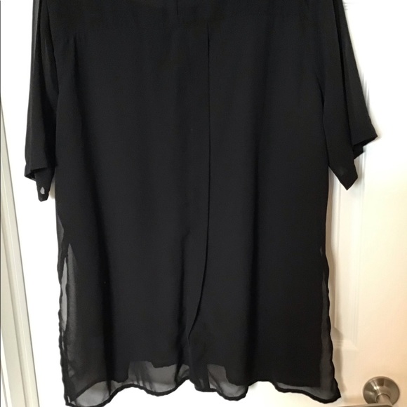 Plus Size Junarose Tunic Top - Picture 2 of 4
